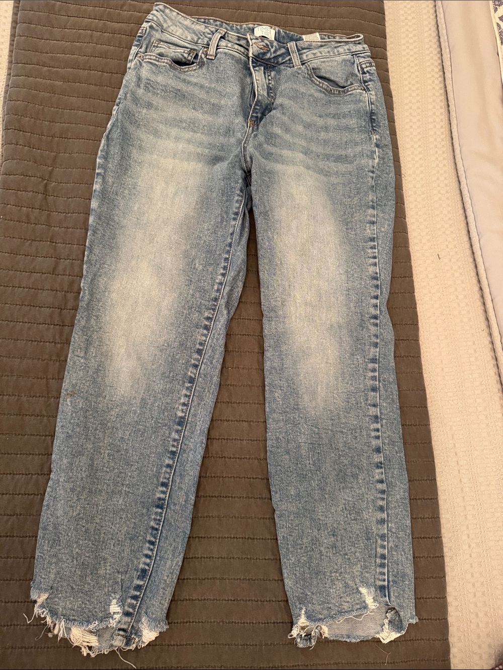 Time and Tru Light Blue Men’s Straight Jeans with Distressed Hem